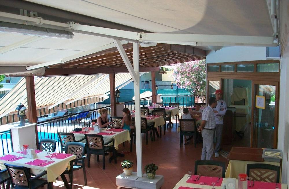 Kriss Otel Ortakent Bagian luar foto