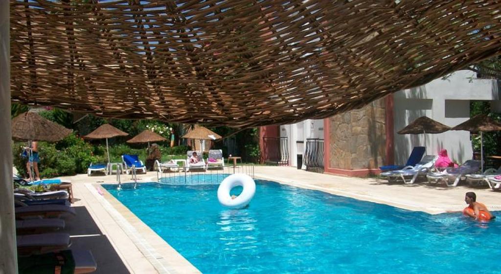 Kriss Otel Ortakent Bagian luar foto