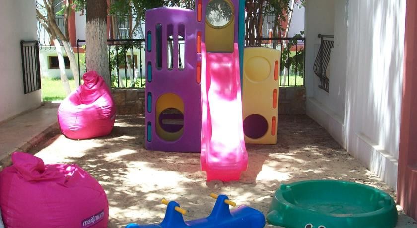 Kriss Otel Ortakent Bagian luar foto