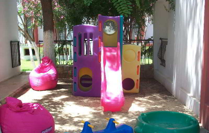 Kriss Otel Ortakent Bagian luar foto