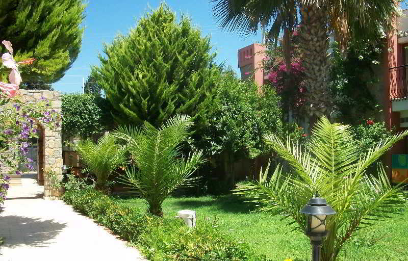 Kriss Otel Ortakent Bagian luar foto