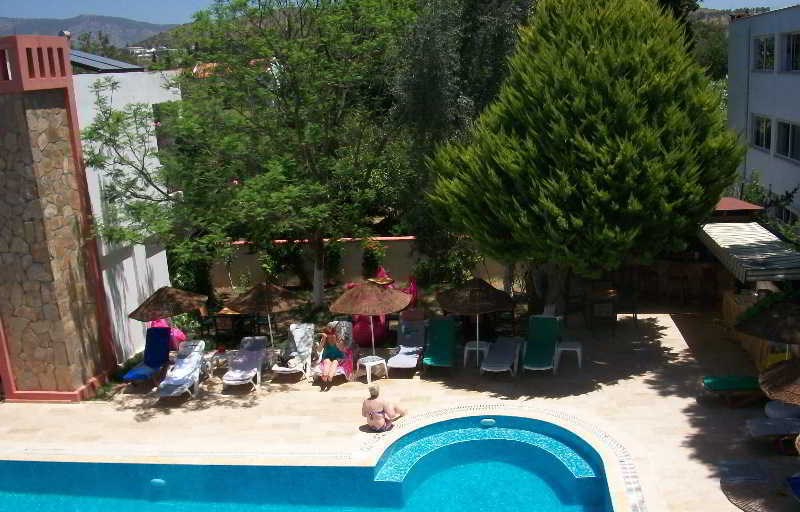 Kriss Otel Ortakent Bagian luar foto