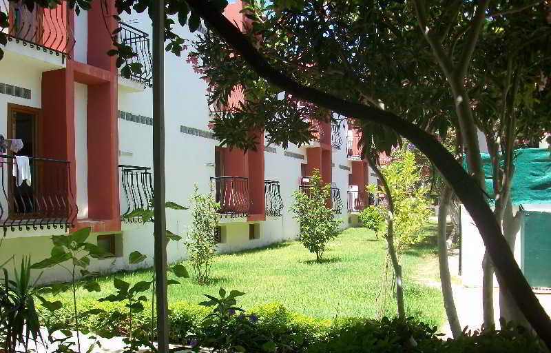 Kriss Otel Ortakent Bagian luar foto