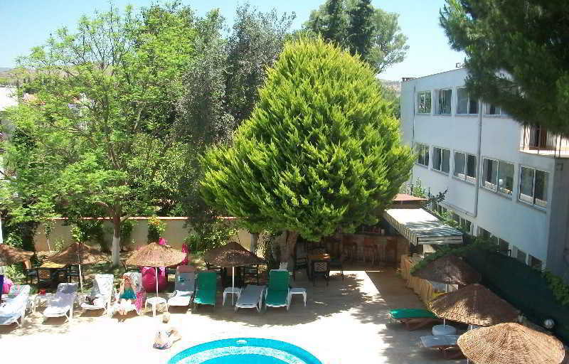 Kriss Otel Ortakent Bagian luar foto