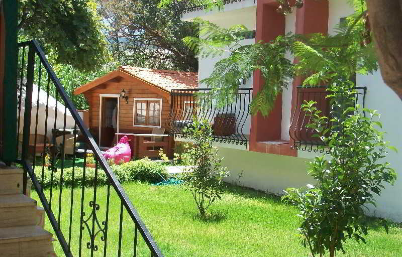 Kriss Otel Ortakent Bagian luar foto