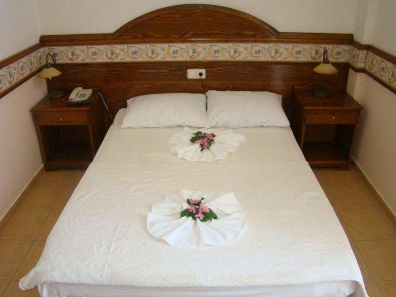 Kriss Otel Ortakent Bagian luar foto