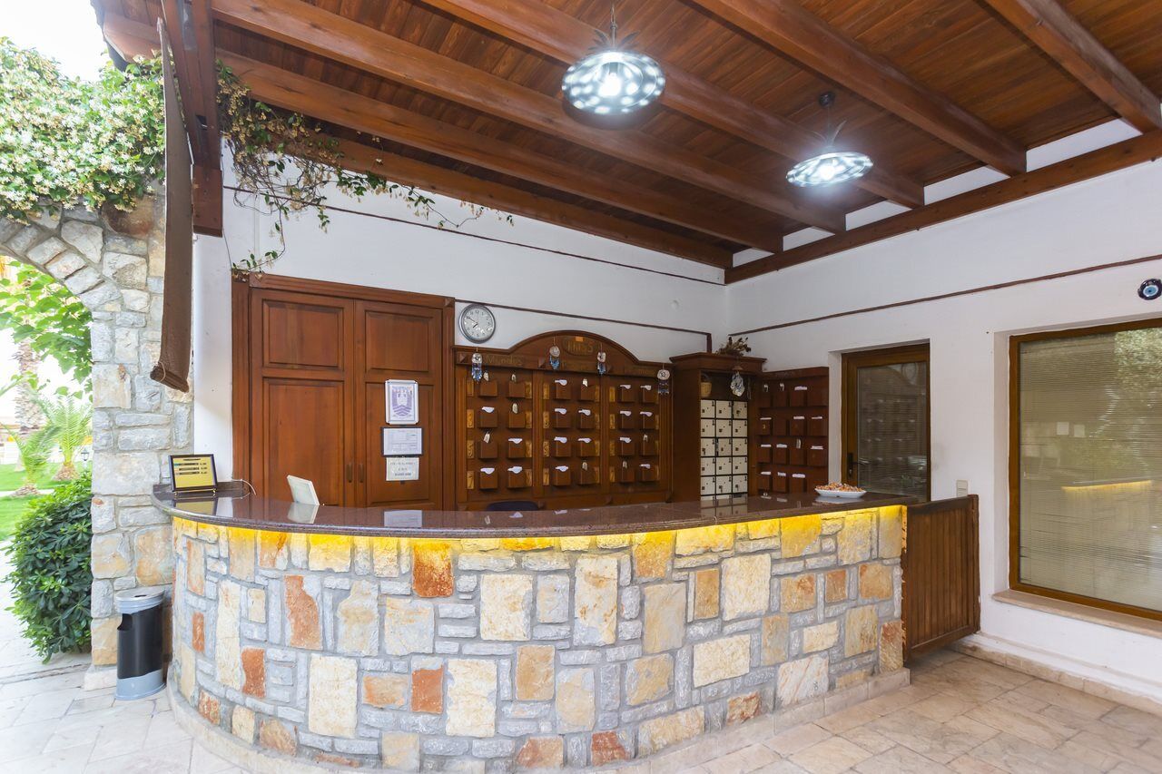 Kriss Otel Ortakent Bagian luar foto