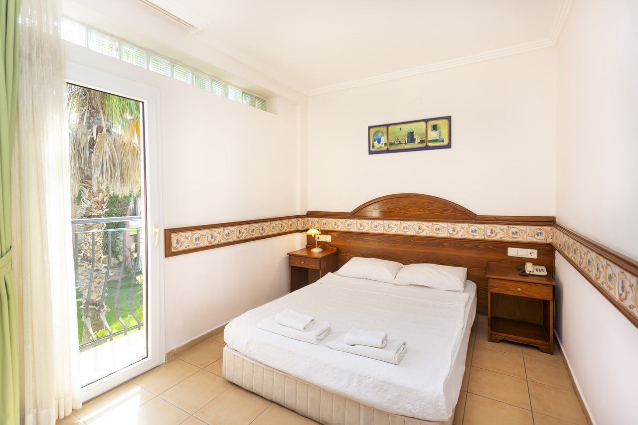 Kriss Otel Ortakent Bagian luar foto